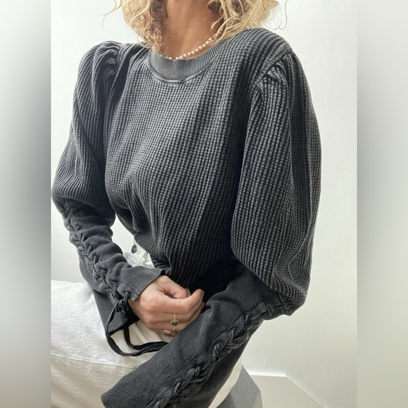 Free People Tops - Free People Charcoal Waffle Knit Puff Sleeve Sweater